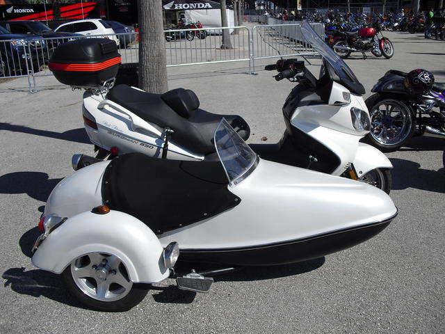 Burgman Scooter W Sidecar Burgman Scooter W Sidecar